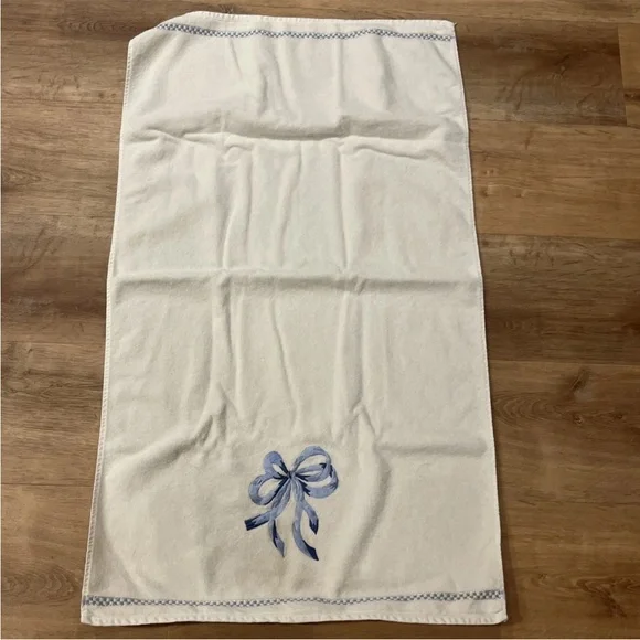 Santens Vintage Feminine Bow Pattern Bath Towel Set Made In USA 41x24 - Picture 8 of 8
